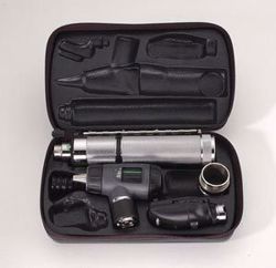 Picture of WELCH ALLYN 3.5V MACROVIEW OTOSCOPE/OPHTHALMOSCOPE SETS 23820 Otoscope, 11710 Ophthalmoscope, 71000 Handle, And Hard Case (US Only)