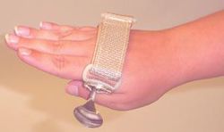 Picture of KINSMAN UTENSIL HOLDERS Holder, Beige, L/XL, 4¼"-4¾" Wide (DROP SHIP ONLY) (051021)